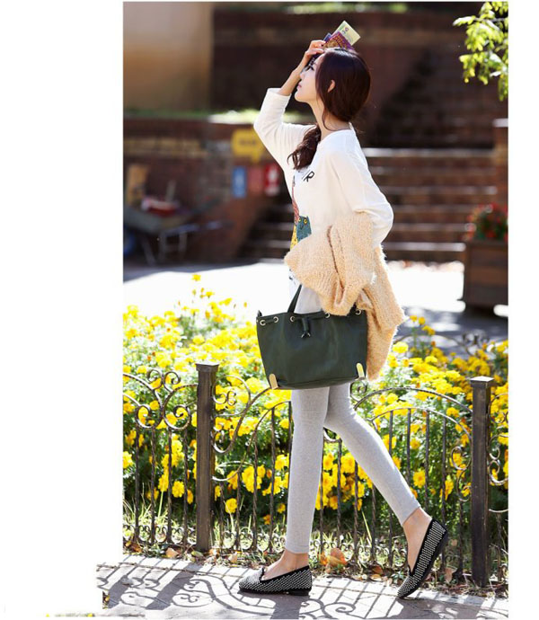 韩国阳光美女漫步在街上10