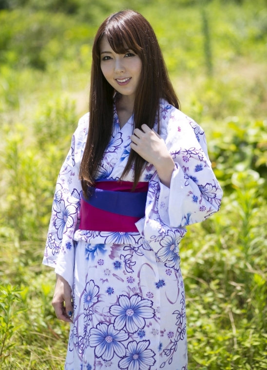 日本女优波多野结衣唯美和服写真1