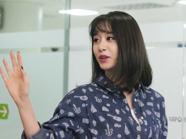 T-ara成员朴智妍时尚机场街拍4