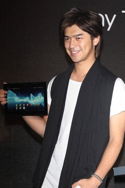 陈柏霖Xperia Sony Tablet6