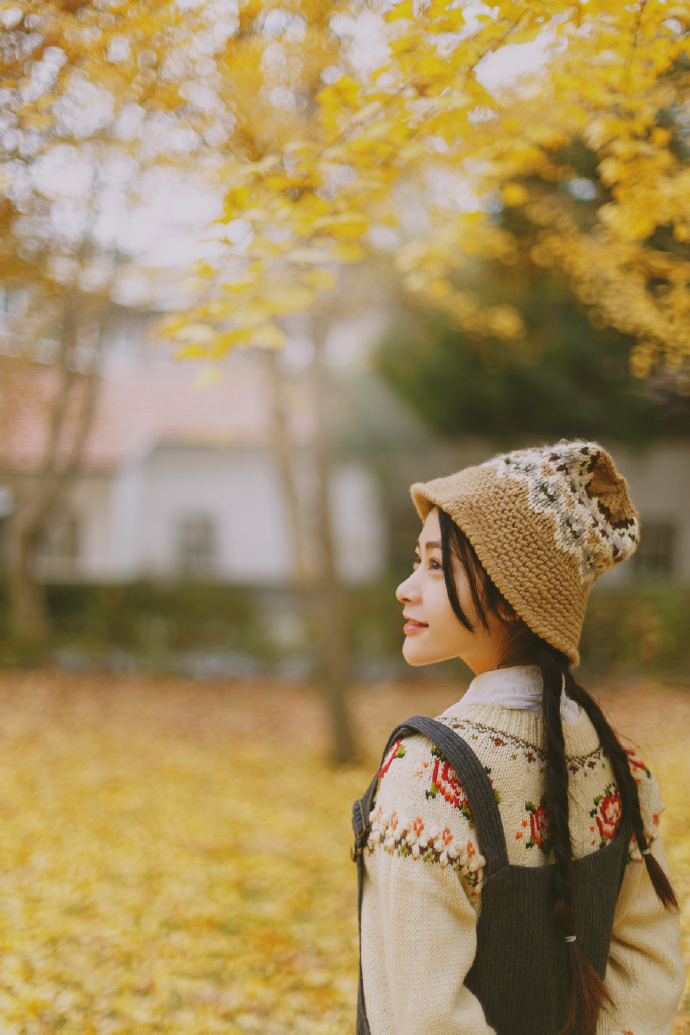 可爱帽子少女的秋天生活2