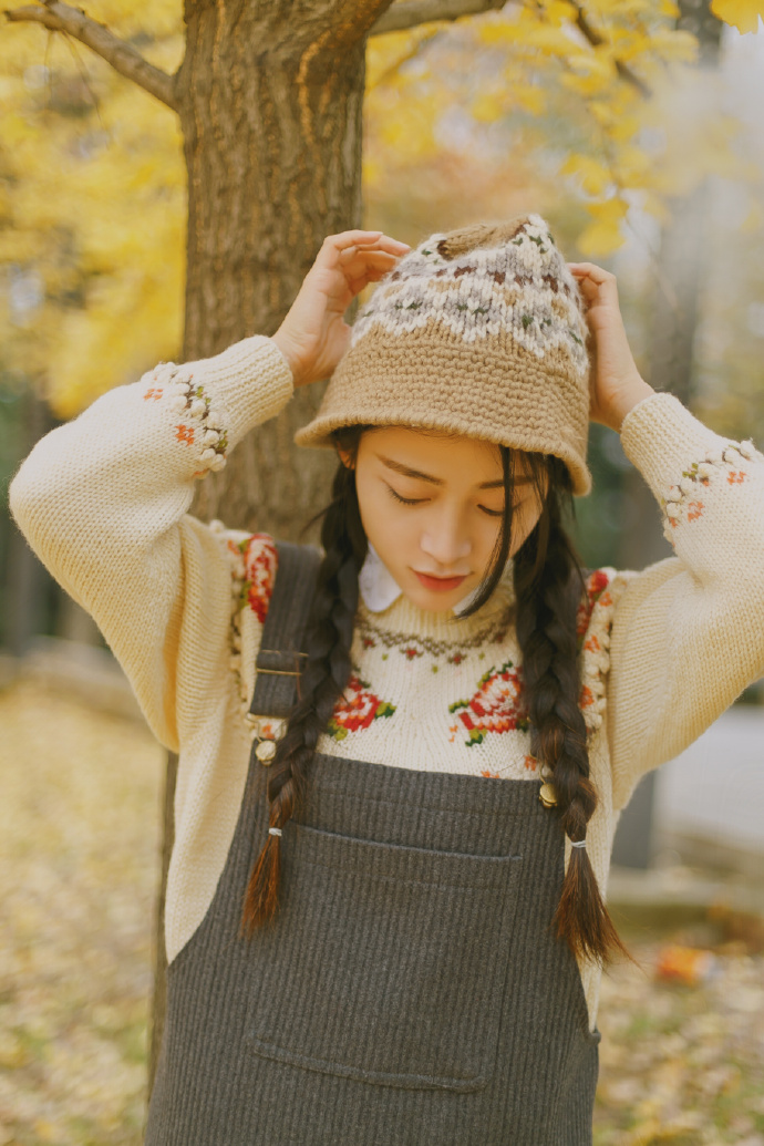 可爱帽子少女的秋天生活9