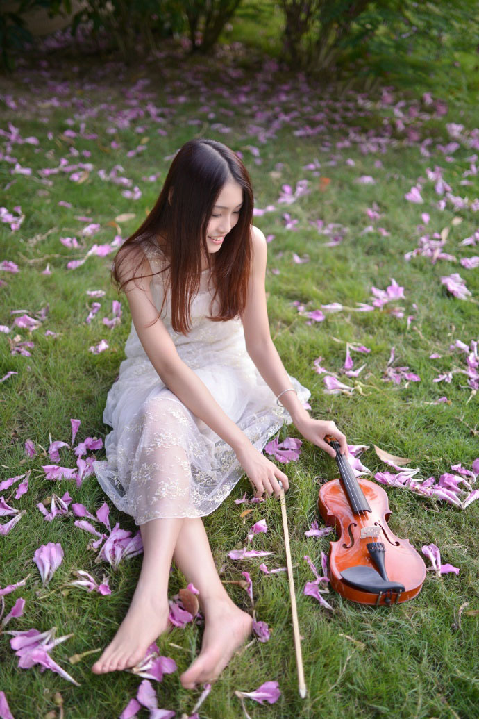 小提琴少女的花开花落6