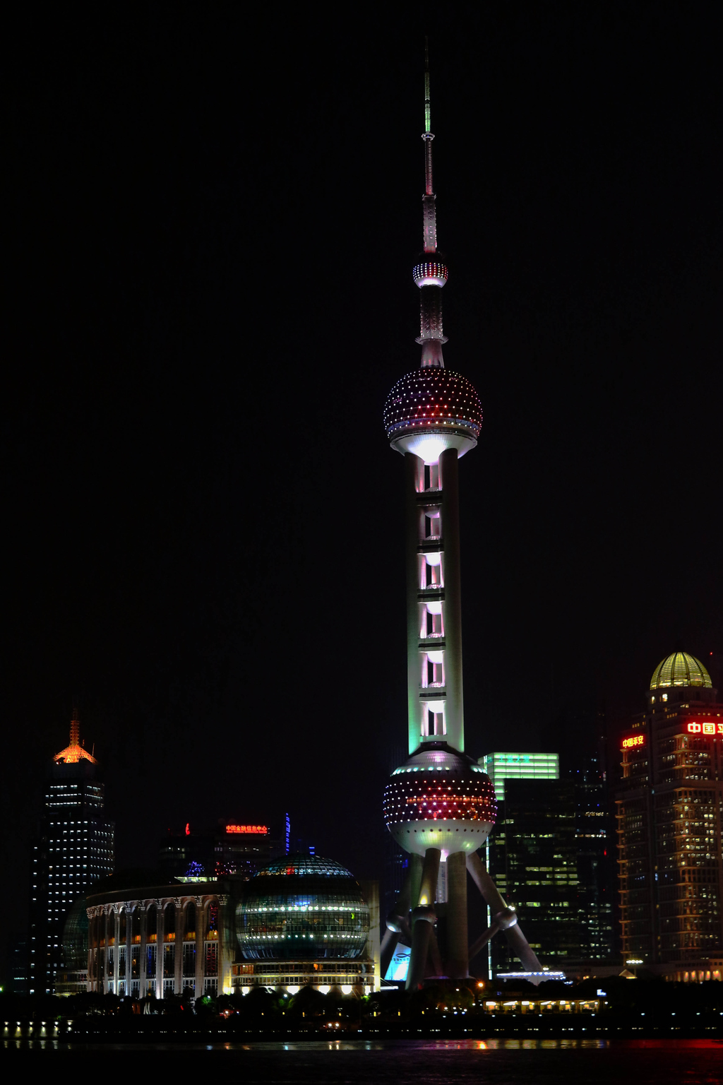 上海东方明珠塔夜景2