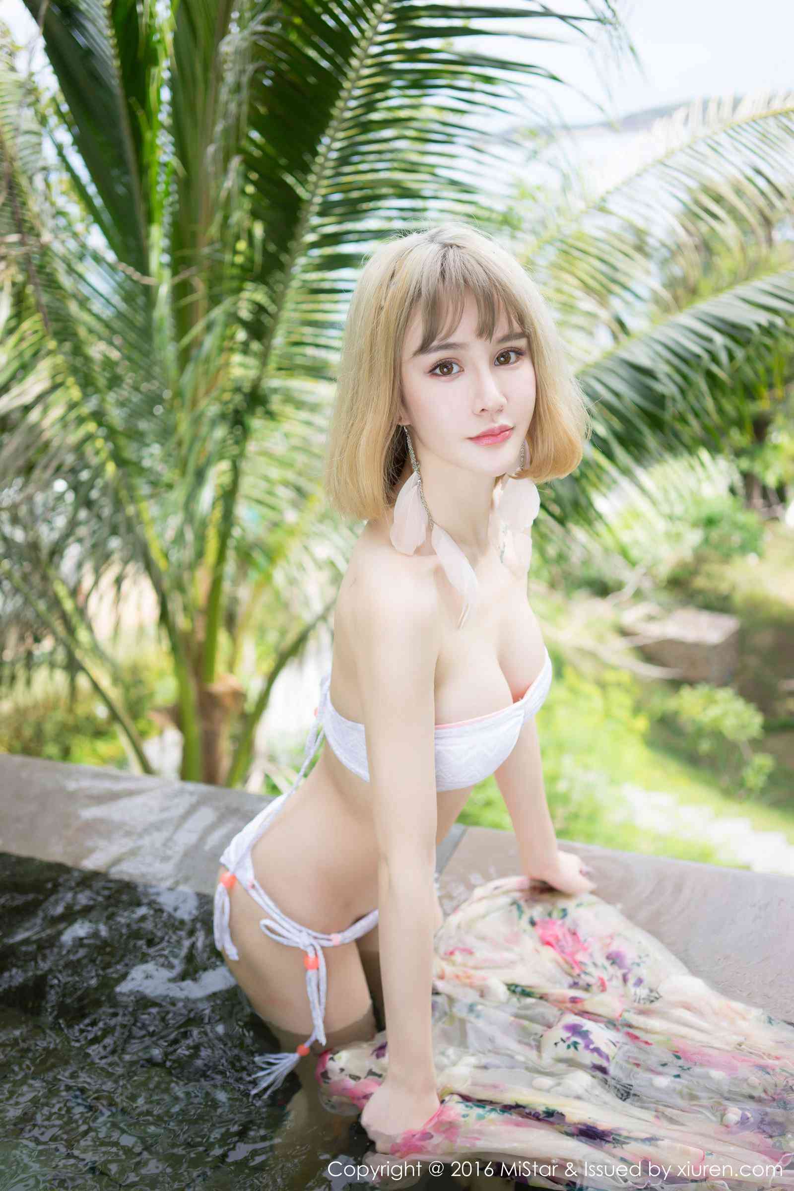 美女模特Cheryl青树性感豹纹吊裙