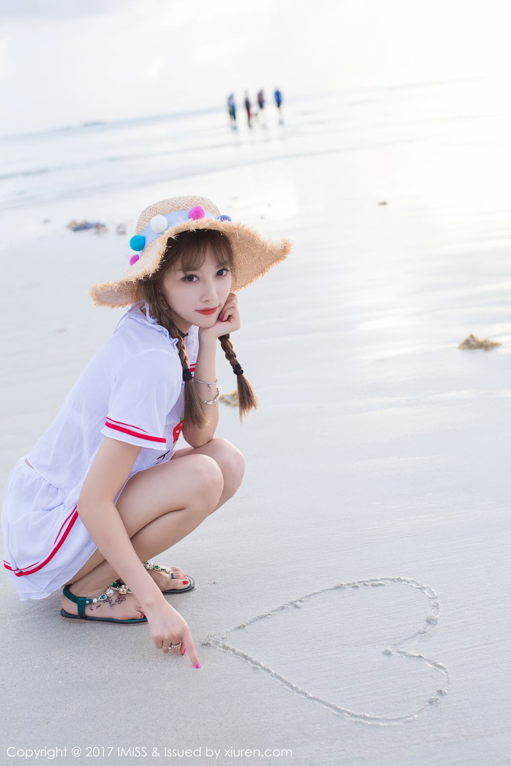 美女模特杨晨晨(甜心CC)沙滩内衣美腿写真