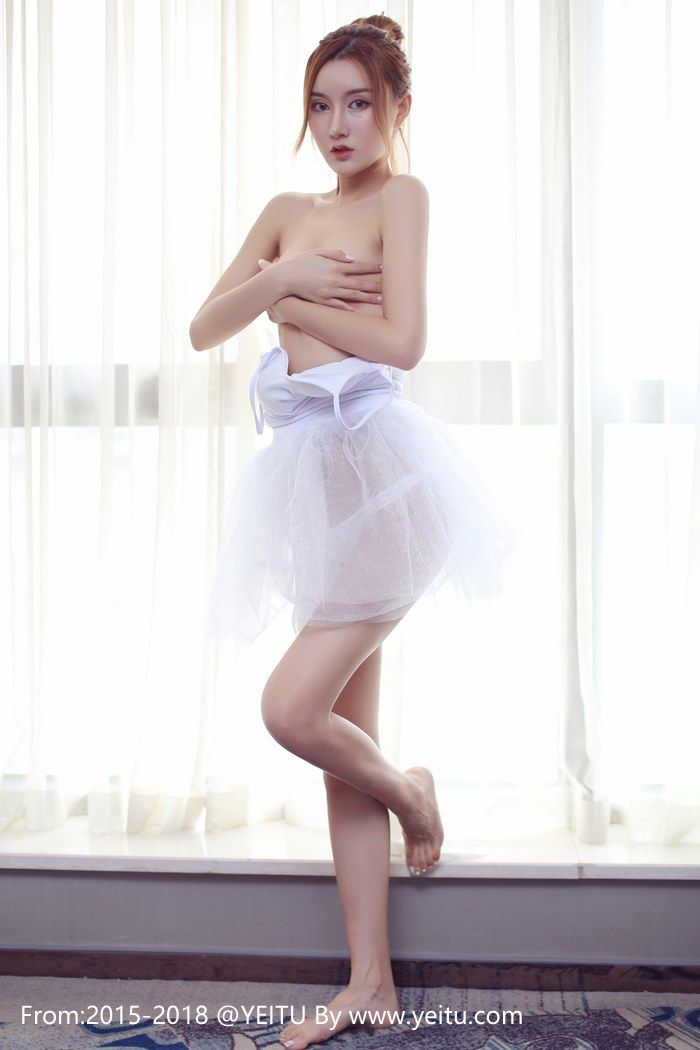 美女模特M梦baby薄纱丝袜美腿芭蕾高贵性感写真