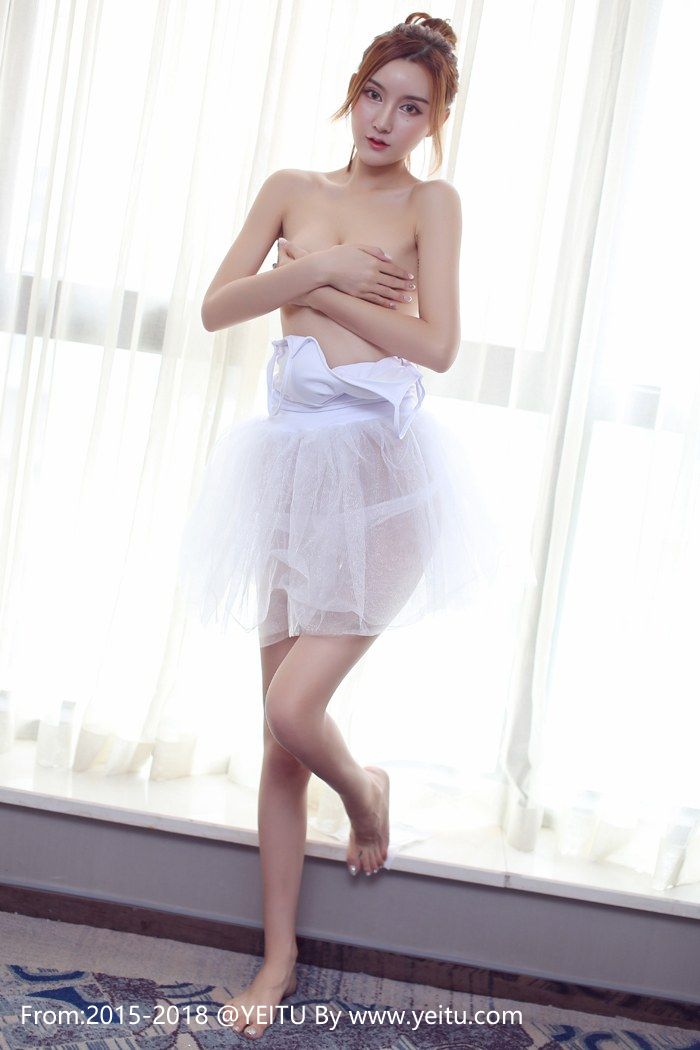 美女模特M梦baby薄纱丝袜美腿芭蕾高贵性感写真