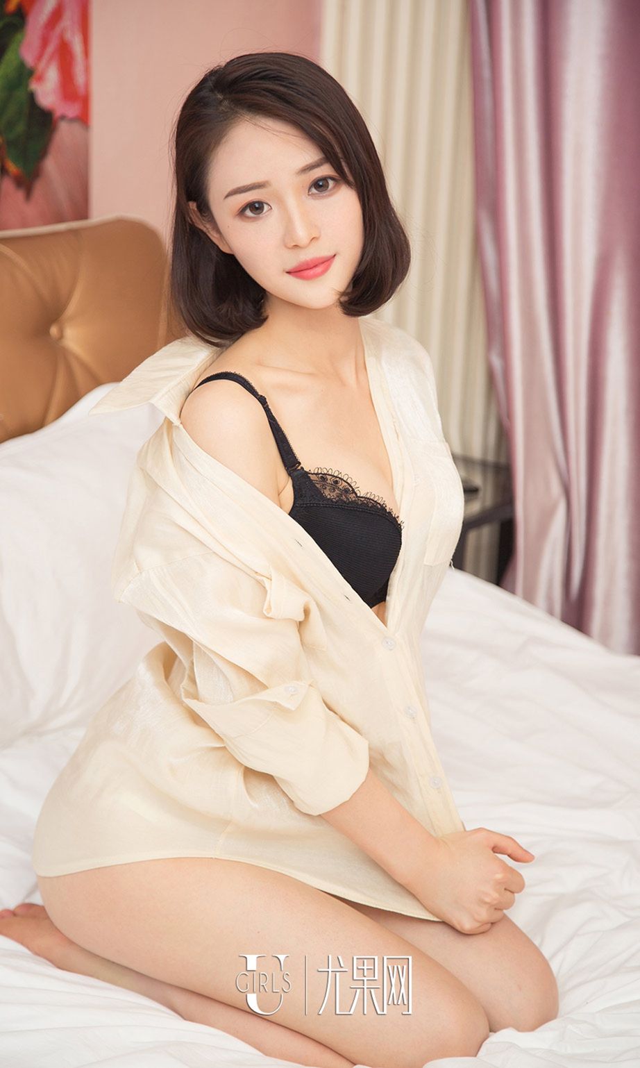 尤果网美女模特筱筱甜白衬衫黑色内衣诱惑清新气质写真