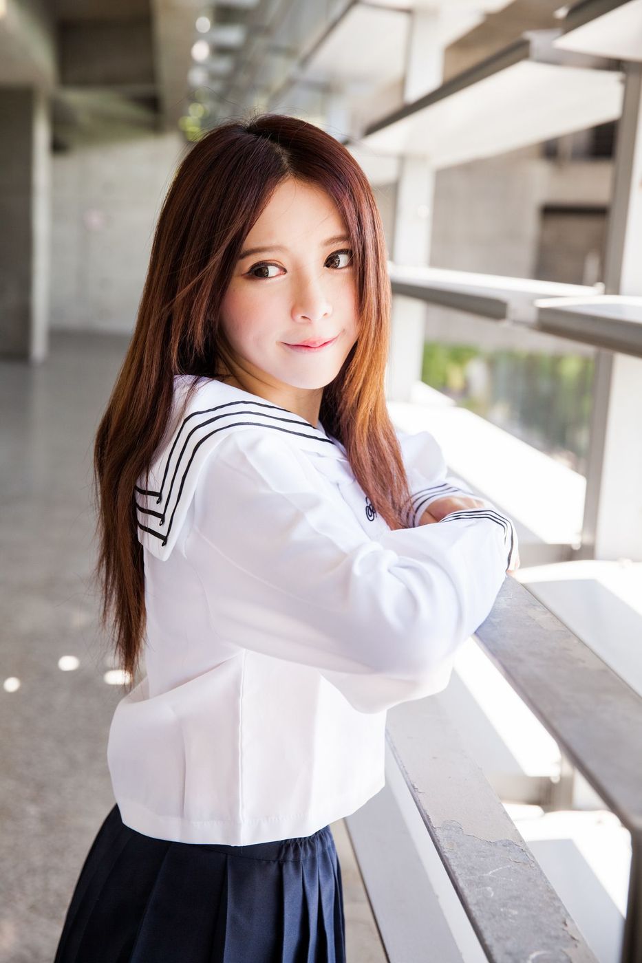 台湾美女嫩模张齐郡JULIE水手服学生装外拍清纯套图