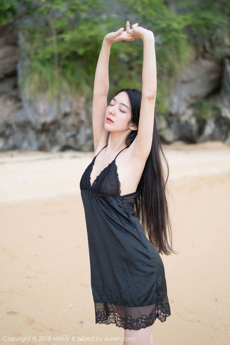 魅妍社性感女神Angela小热巴学生装沙滩制服诱惑甲米旅拍