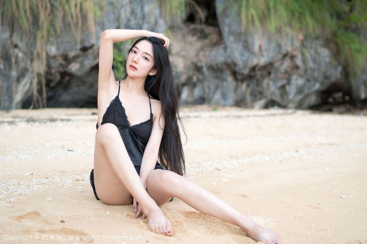 魅妍社性感女神Angela小热巴学生装沙滩制服诱惑甲米旅拍