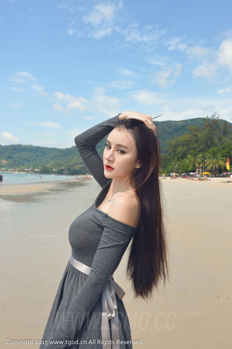 推女神美女模特Cheryl青树沙滩比基尼内衣诱惑普吉岛旅拍