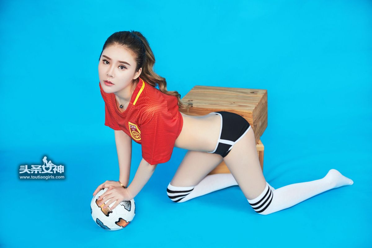 足球宝贝爱丽莎Lisa极品身材世界杯特辑大尺度写真