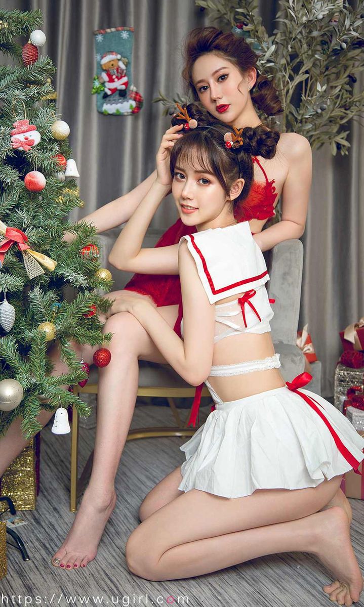 性感姐妹花苏小曼&唐小糖红白吊裙圣诞主题诱惑写真