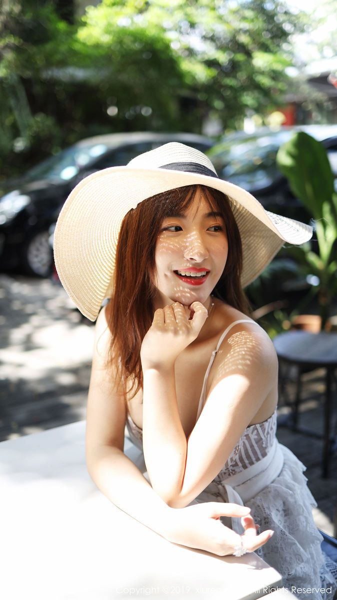 美女模特艺儿拿铁室外小清新主题系列泰国养眼旅拍