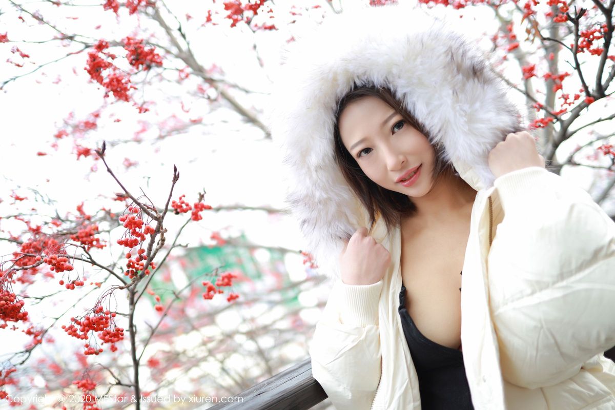 美女模特栗子Riz波涛胸涌室外拍摄系列北海道旅拍