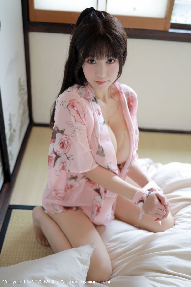 美女模特Flower朱可儿绚丽和服与私房魅惑日本旅拍