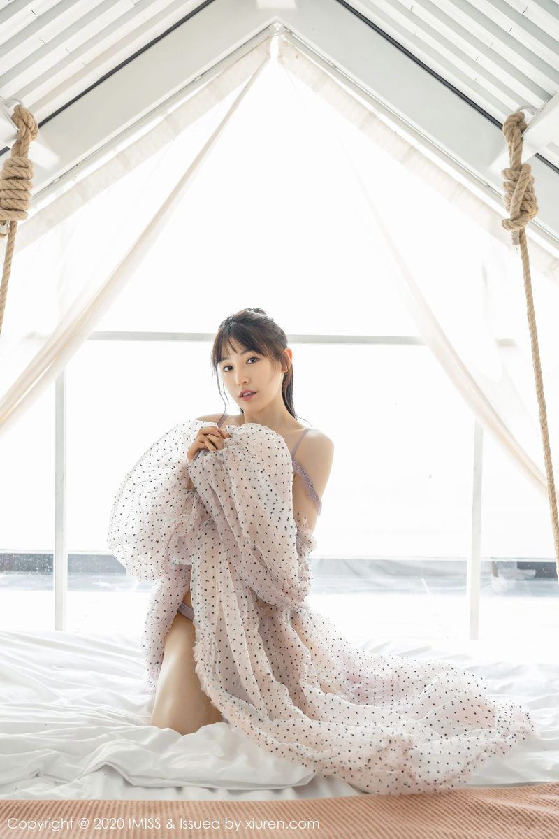 性感美女Lynn刘奕宁高挑身材内衣诱惑私房系列写真