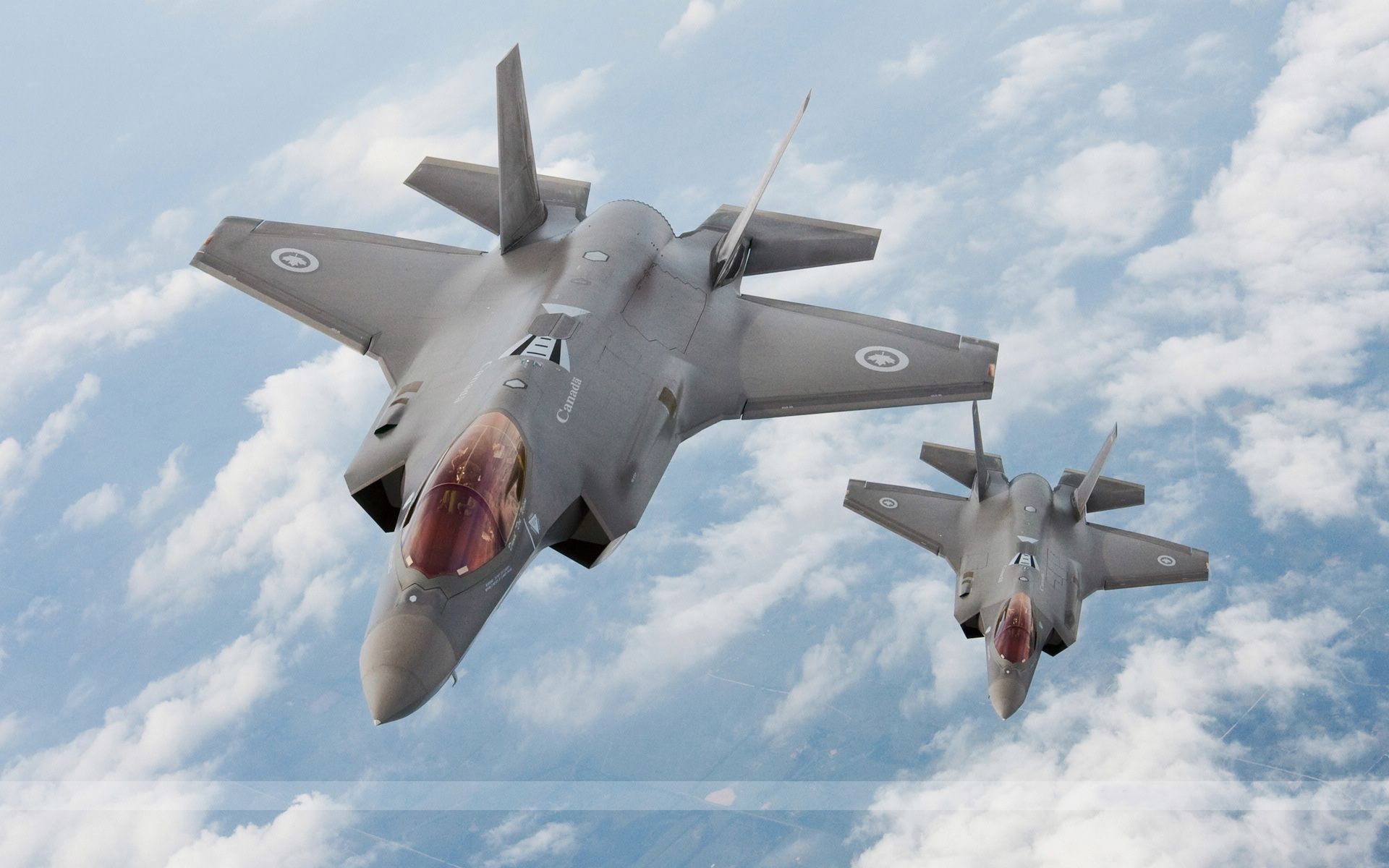 美国F-35闪电2战斗机高清桌面壁纸
