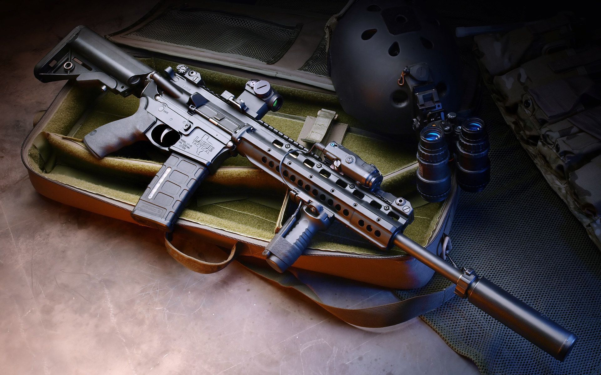 经典枪械M4突击步枪高清桌面壁纸