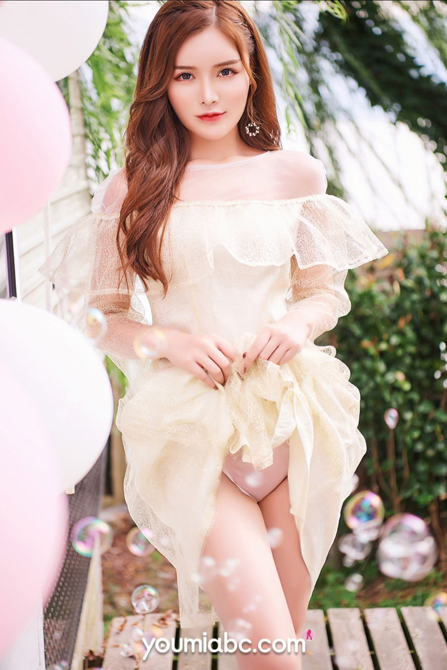 美女模特陈宇曦粉嫩大长腿甜蜜の告白主题写真