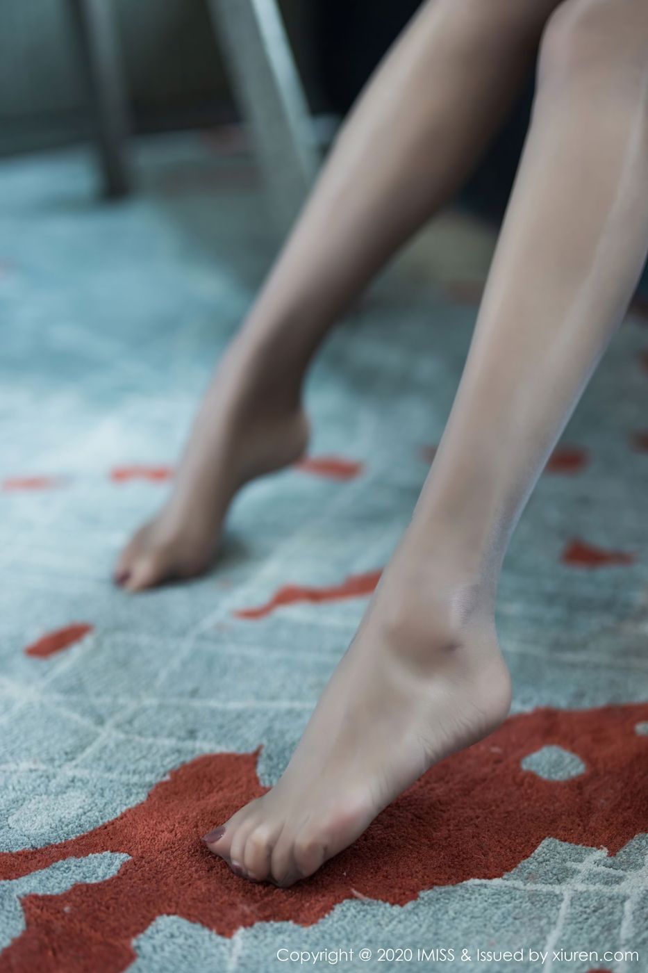 性感女神Lavinia肉肉职场OL精致内衣丝袜美腿风格写真