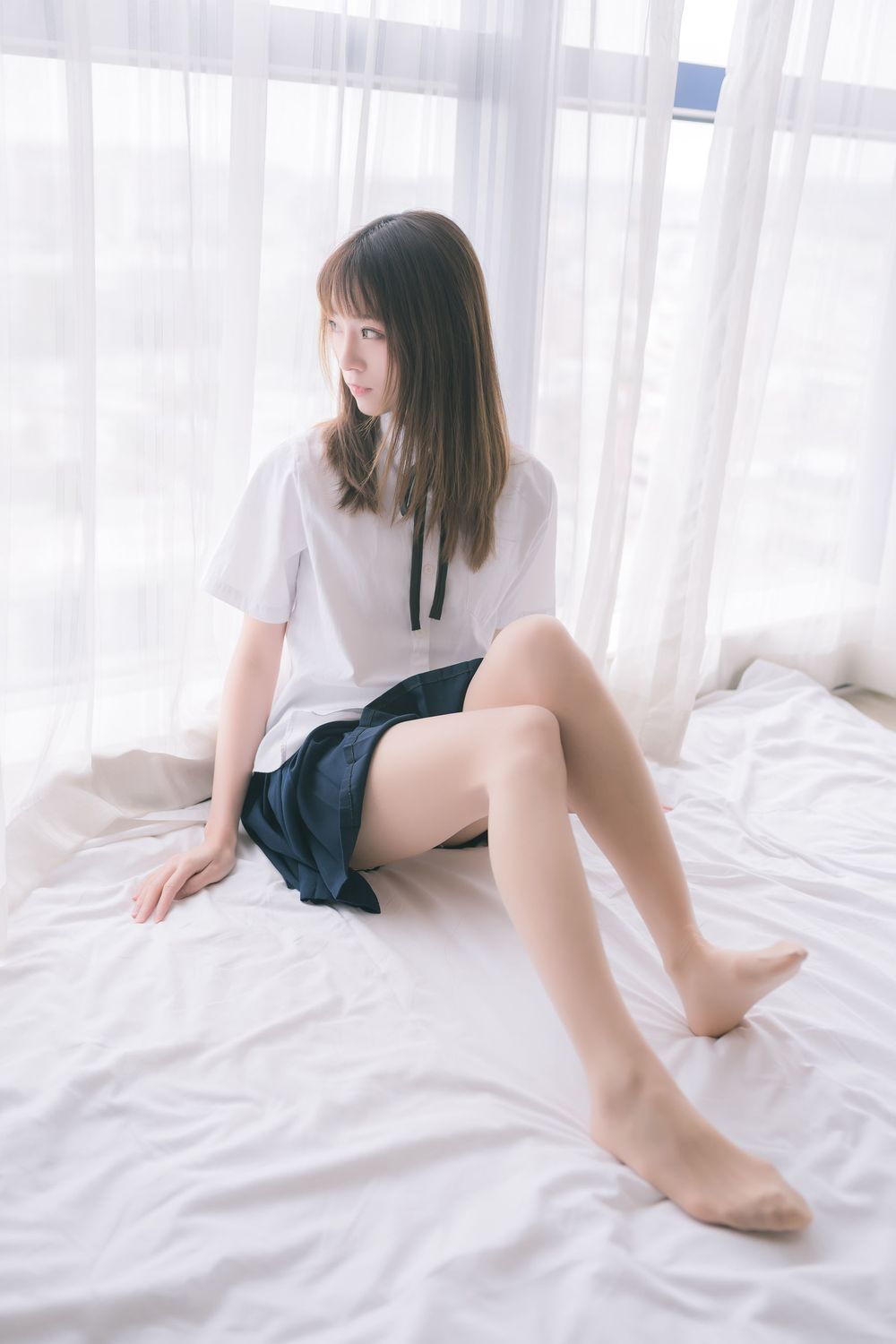 网络美女Kitaro绮太郎丝袜美腿JK制服腿控福利私房性感写真