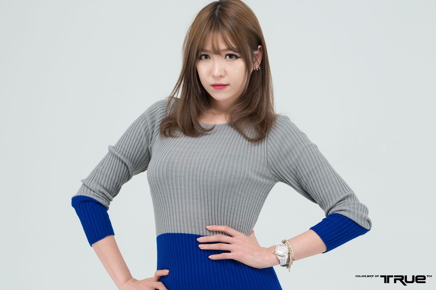 韩国知名美女模特李恩慧蓝色套裙职场美女系列私房写真