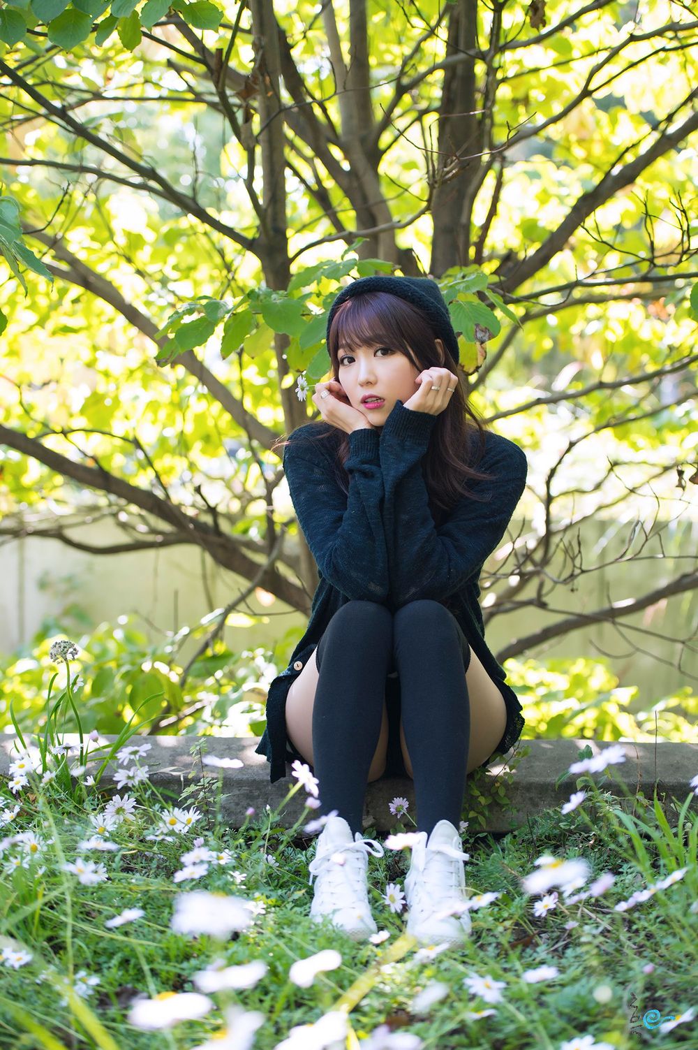 韩国知名美女李恩慧可爱长筒袜微卷长发系列清新外拍