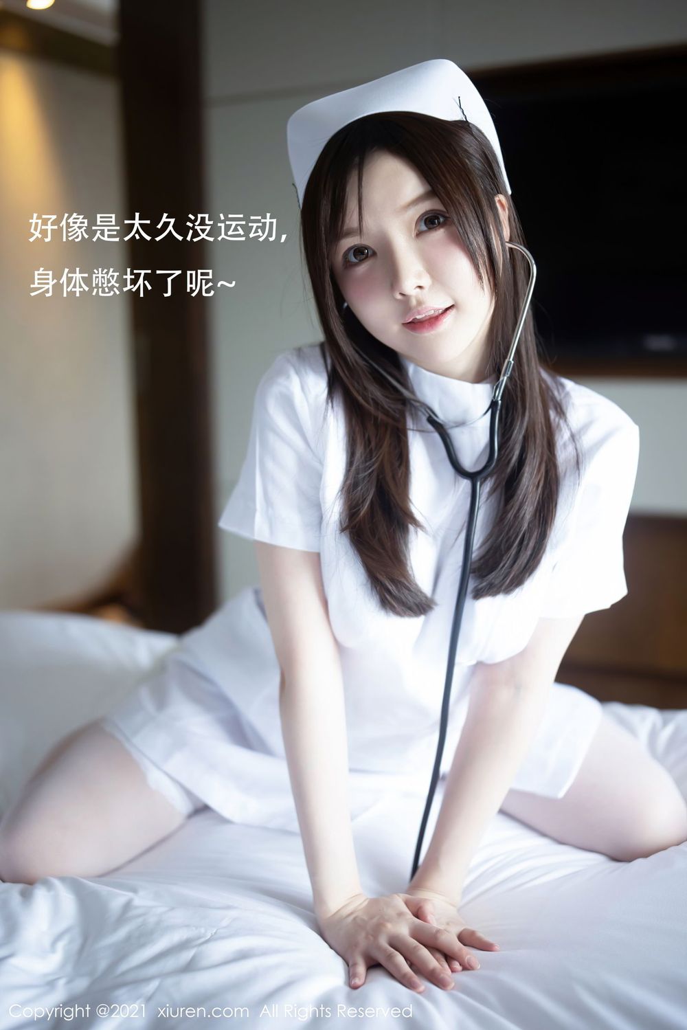 美女模特糯美子Mini洁白护士制服系列姿态诱人写真