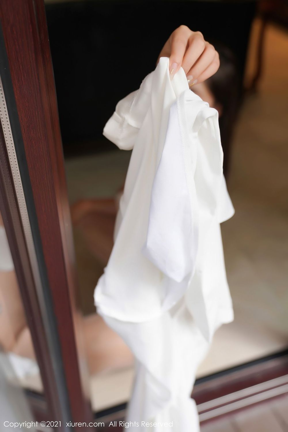美女模特萌汉药baby白色干练职场OL丝袜系列北京旅拍