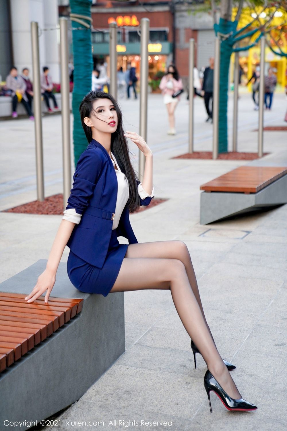 美女模特葛征Model黑丝美腿职场OL街拍系列性感写真