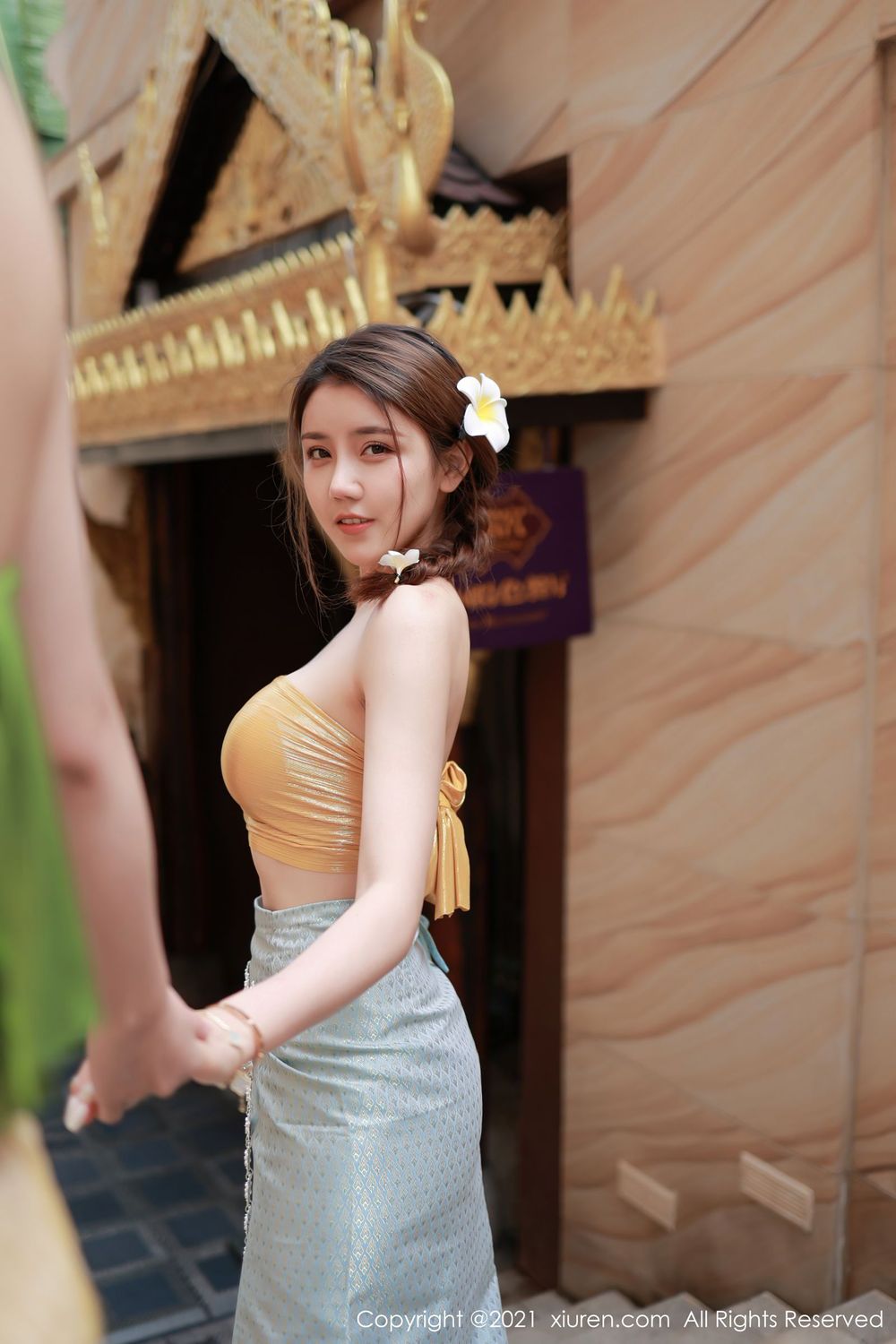 性感姐妹花尹甜甜&夏西CiCi傣族服饰异域风情系列写真