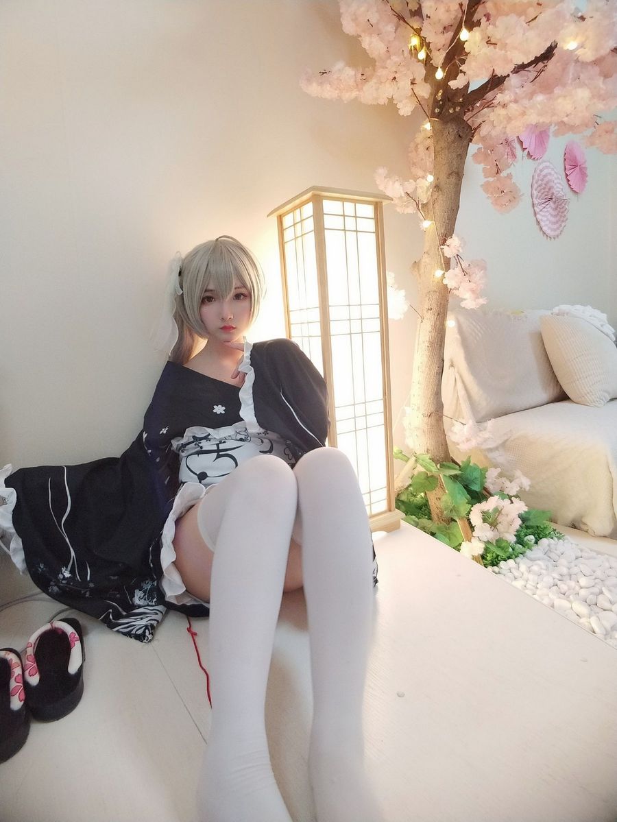 萌妹子古川kagura白色丝袜配日系和服主题诱惑美图