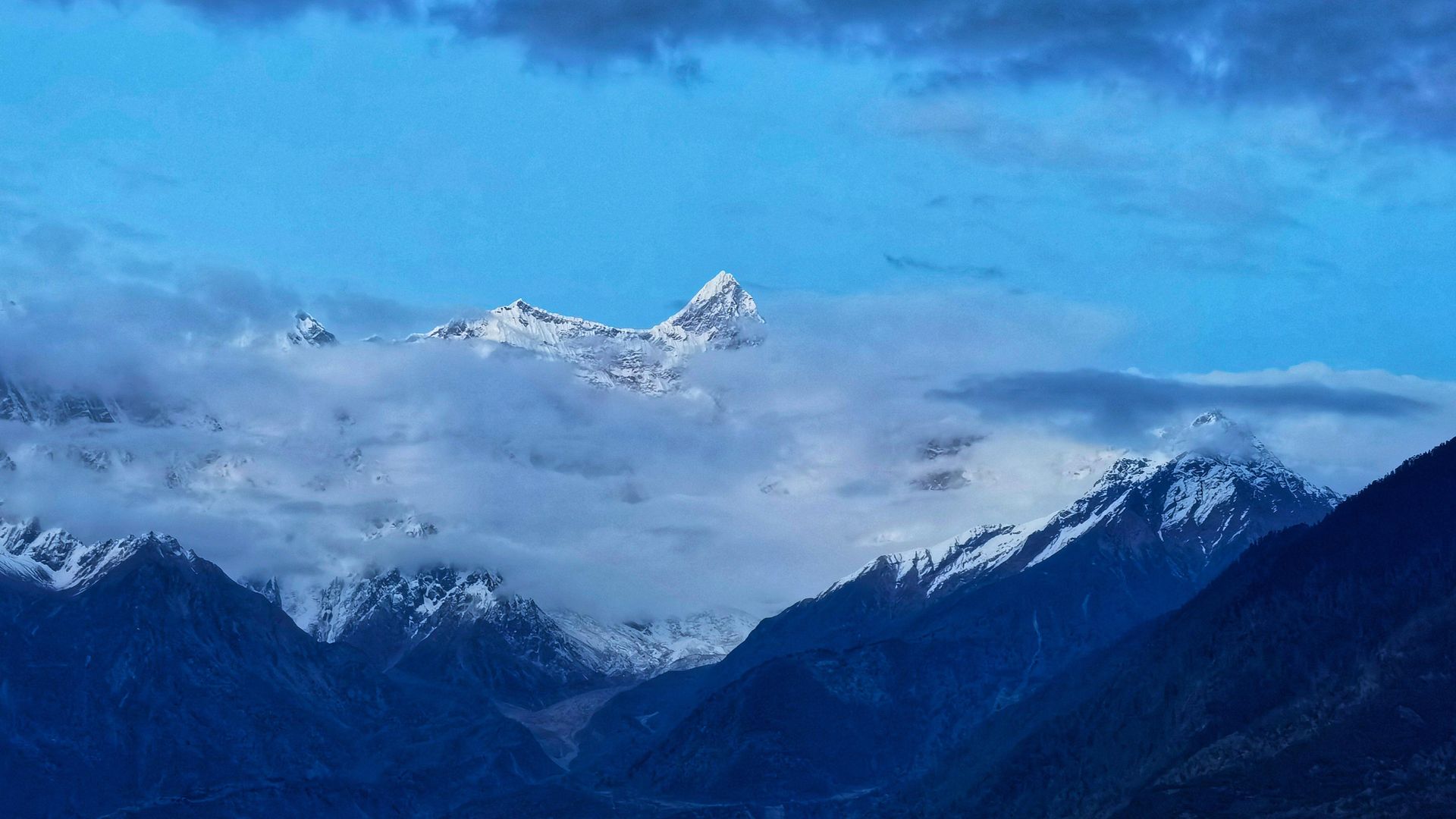 壮观的高原雪景美丽的自然风光电脑壁纸