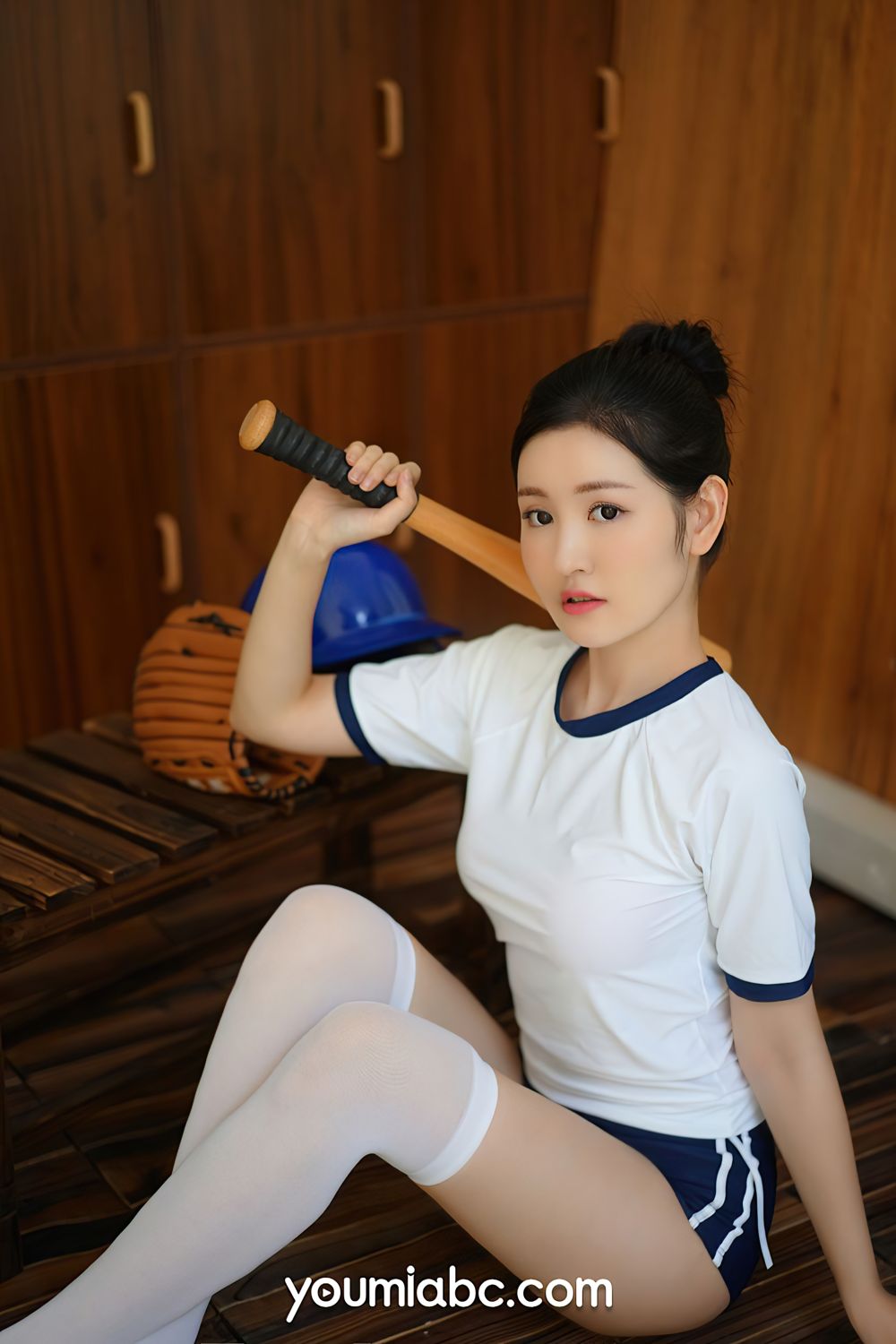 棒球少女沈梦瑶白色丝袜+运动服饰系列清纯写真