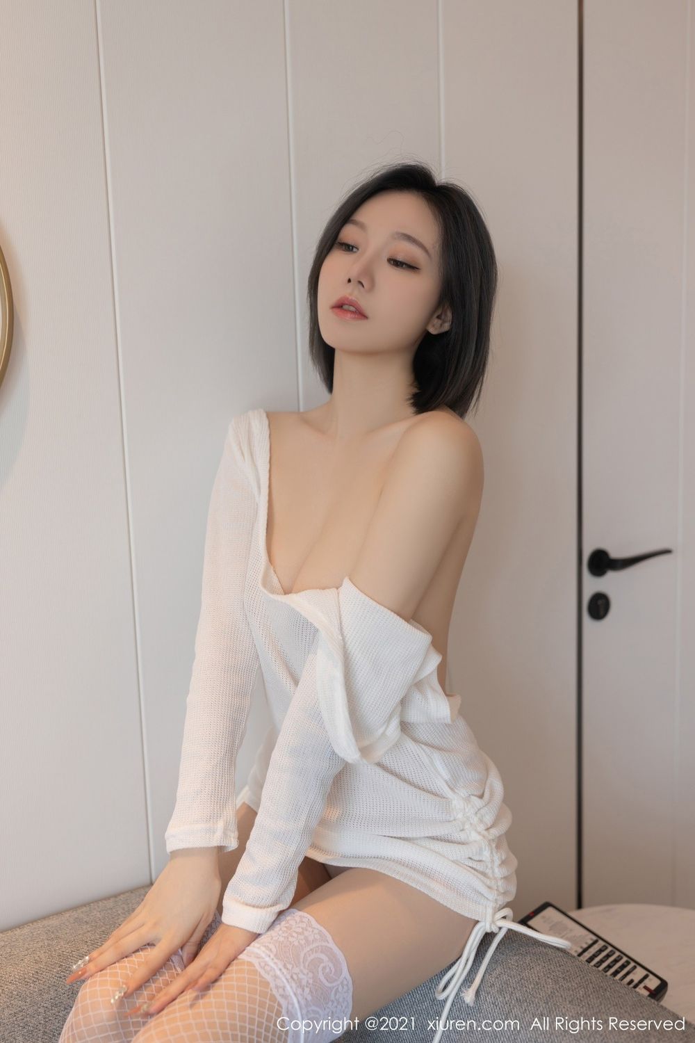 美女模特安然Maleah镂空服饰与蕾丝袜系列重庆旅拍