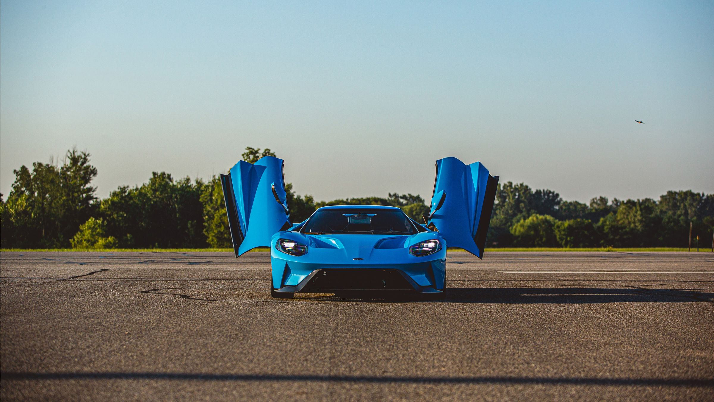 超级跑车福特GT蓝色炫酷外形
