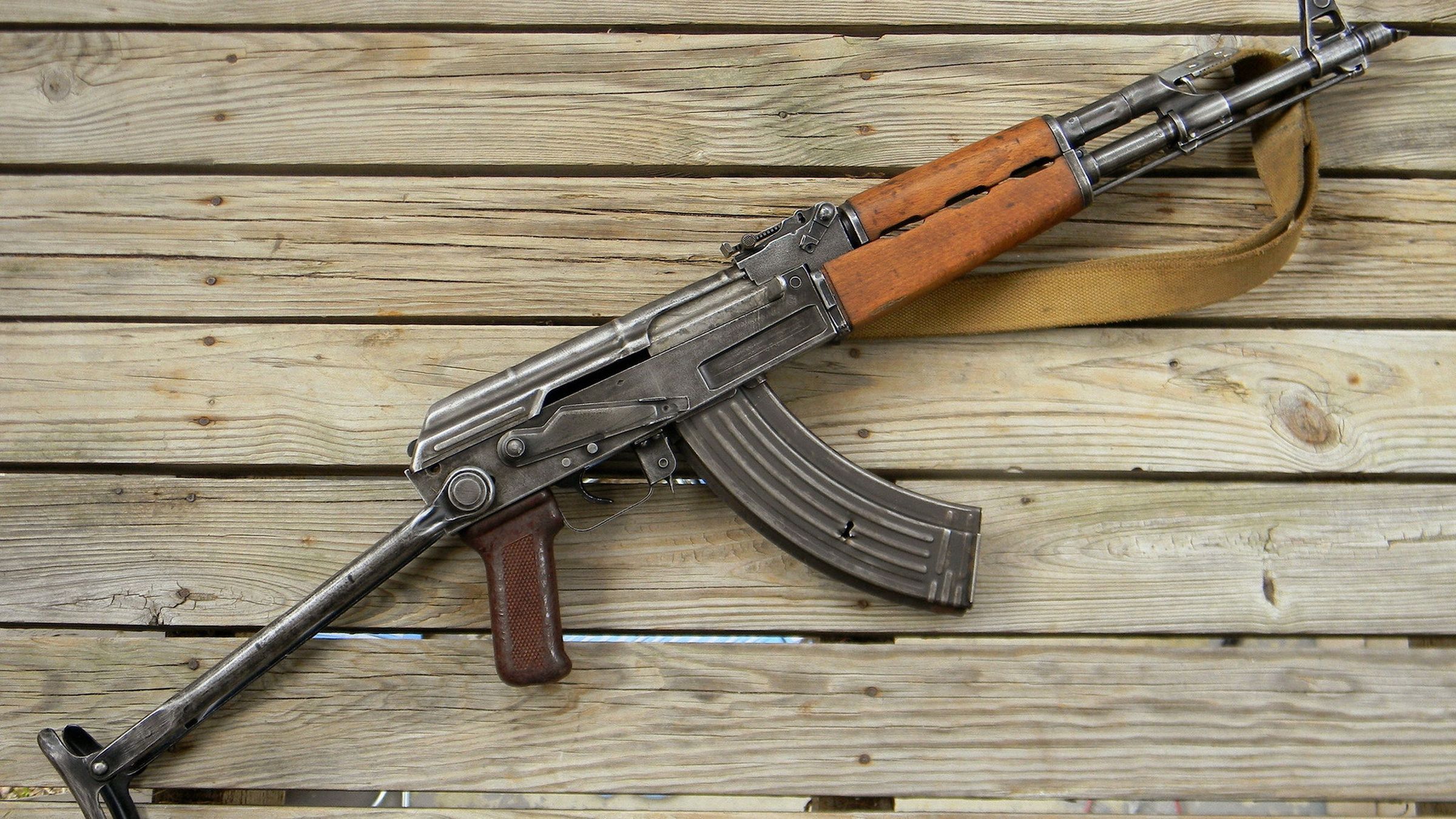 世界上产量最高的枪械AK-47自动步枪