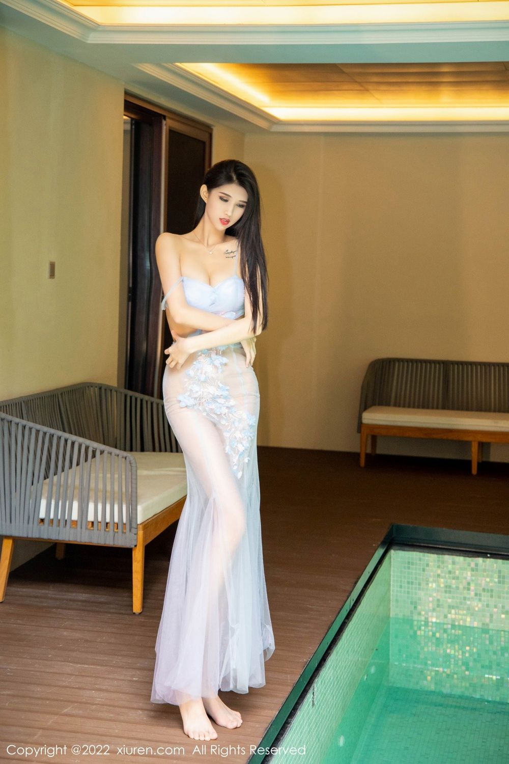 美女模特葛征Model白色透纱长裙+高挑身姿三亚旅拍