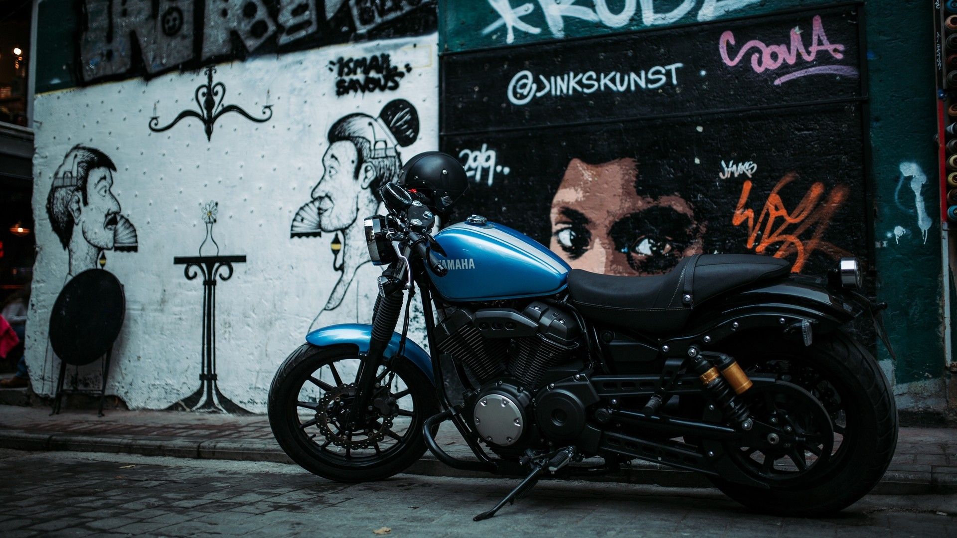 超炫酷的经典摩托车图片高清桌面壁纸
