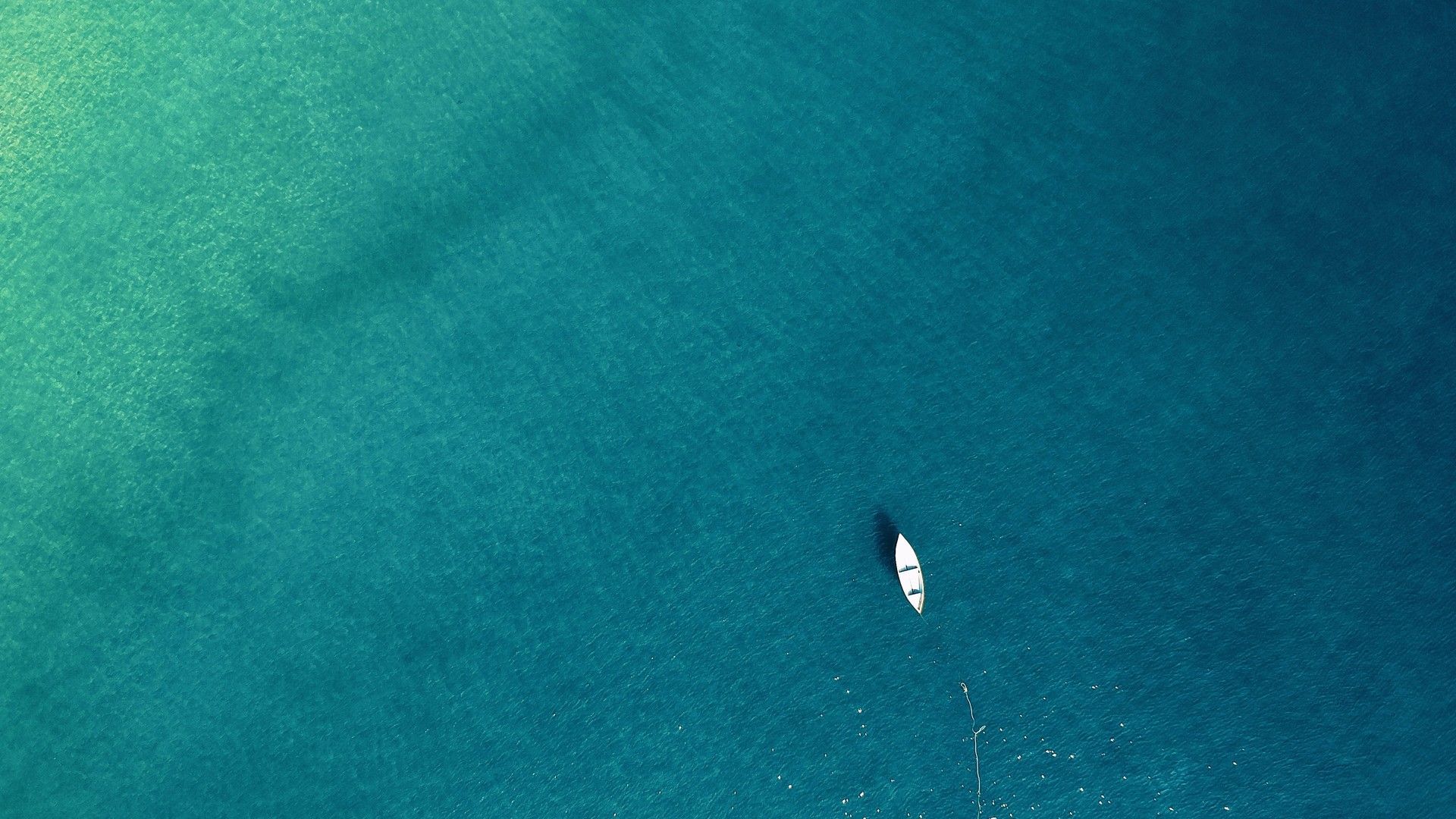 水上的小船