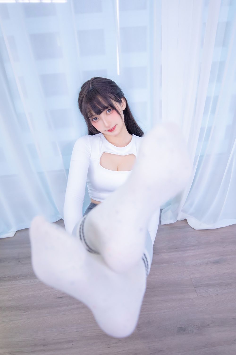 萌系妹子神楽坂真冬性感紧身运动裤瑜伽少女主题写真