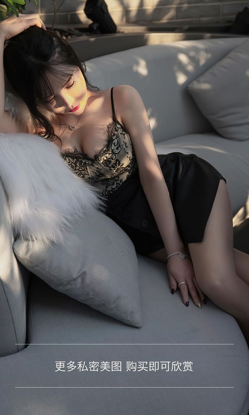 美女模特艾小青黑色皮裙午间香茶丝袜主题性感写真