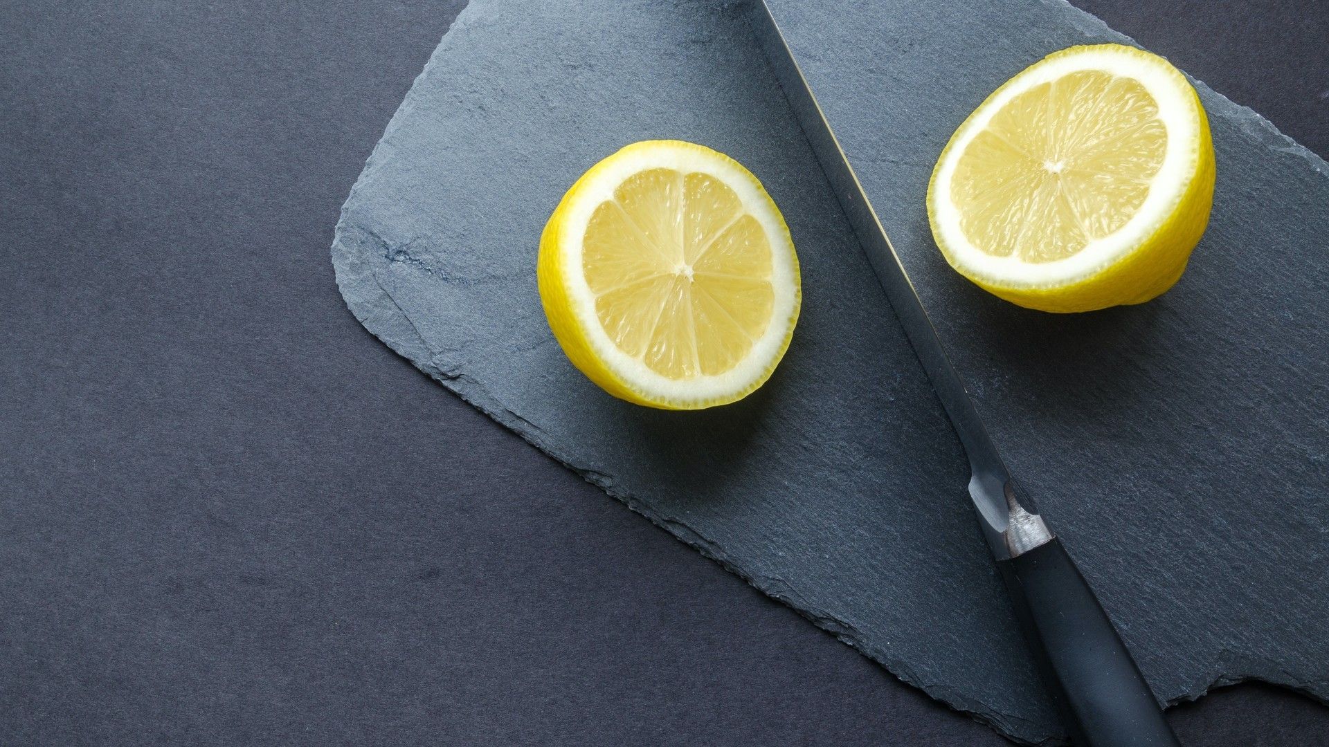 柠檬水果与水果刀绝配组合简约风格