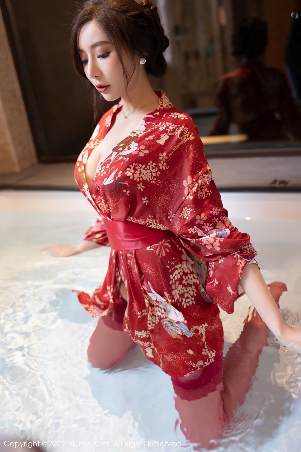 性感女神王馨瑶yanni日式和服搭配红色丝袜撩人写真