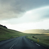 蜿蜒的公路自然风光高清图片
