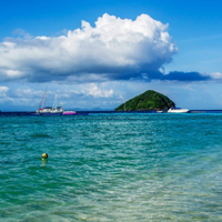 泰国普吉岛蓝天白云下绝色风景高清头像