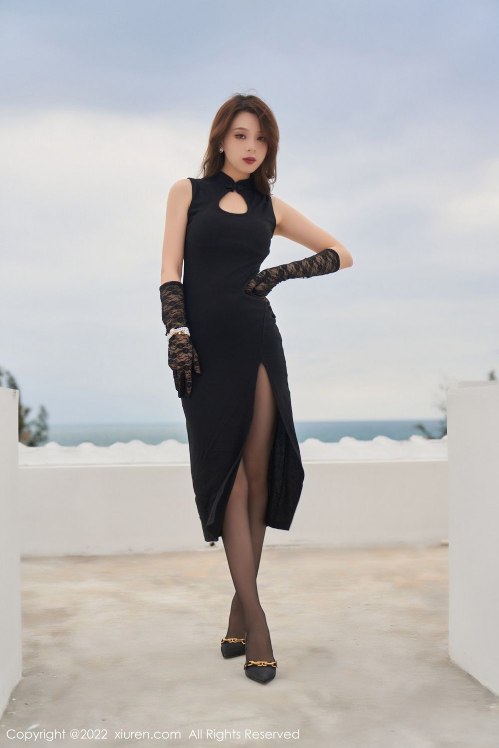 美女模特言沫黑色连衣长裙搭配黑丝系列三亚旅拍